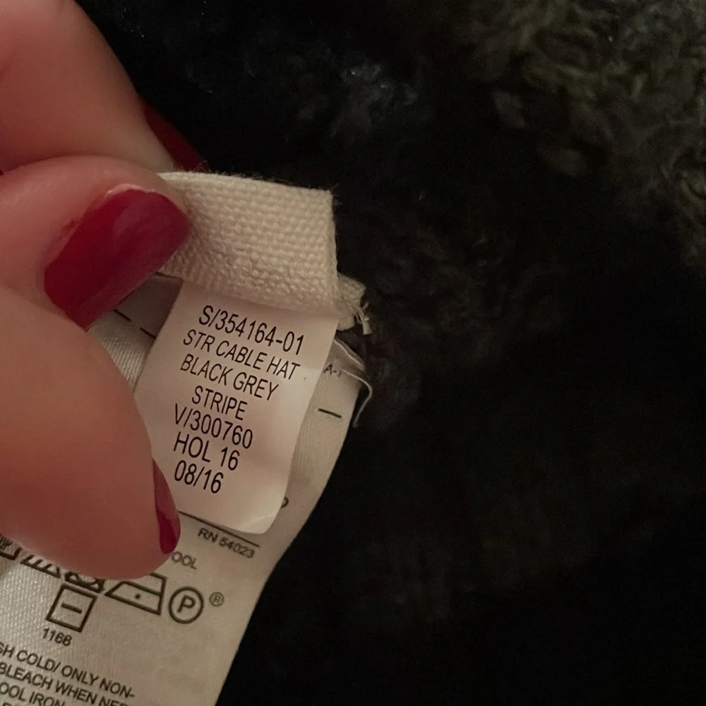 GAP CABLE HAT